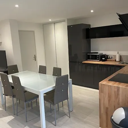 Bas De Avec Piscine Privée Partagée Proche Bord De * Cagnes-sur-Mer